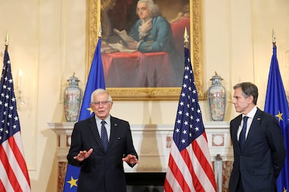 El jefe de la diplomacia europea, Josep Borrell, a la izquierda, junto a su homólogo estadounidense, Antony Blinken