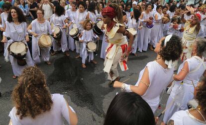 O bloco Ilu Oba De Min, no carnaval de S&atilde;o Paulo.