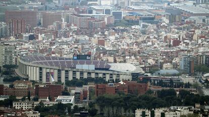 El Camp Nou vacío, la semana pasada, durante el confinamiento para combatir la Covid-19.