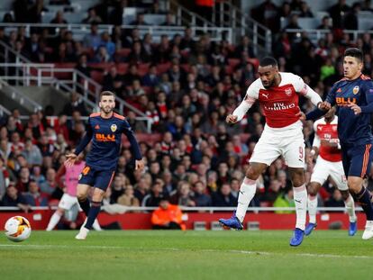 Momento del partido de la Liga de Europa entre Arsenal y Valencia.