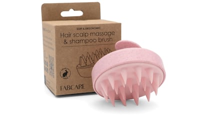 Este cepillo masajeador de cuero cabelludo consigue un pelo más brillante, fuerte y con más volumen.