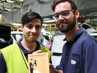 Dos empleados de la factor&iacute;a de Ford en Almussafes (Valencia) participantes en el programa.