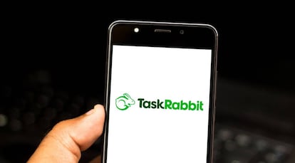 Imagen de la app Taskrabbit en un móvil