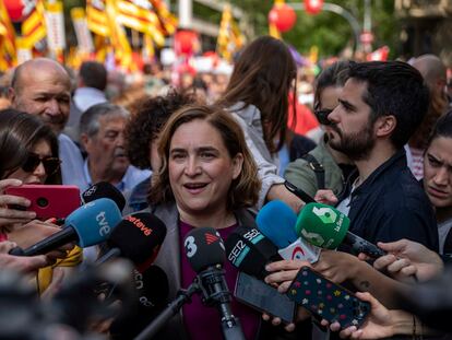 La alcaldesa de Barcelona, Ada Colau, durante la marcha por el Día de los Trabajadores del pasado lunes.