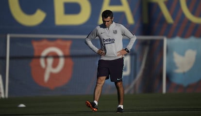 Ernesto Valverde tem um problema para montar o Barcelona: a ausência de Messi.