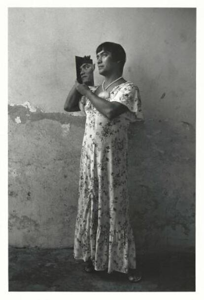 Una muxe fotografiada por Graciela Iturbide.