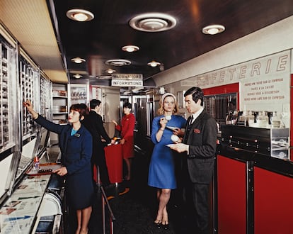 El restaurante en autoservicio Grill-Express, que existió en los trenes franceses durante los años setenta.