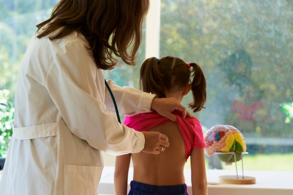 Un repunte de la tosferina causa desde junio más de 1.100 casos y 42  hospitalizaciones en niños | Sociedad | EL PAÍS