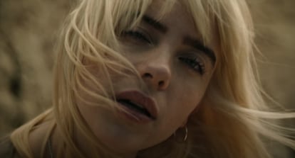 BIllie Eilish, en el vídeo de 'Your Power'.