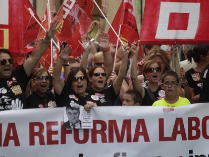 Manifestaci&oacute;n contra la reforma laboral y los recortes del Gobierno