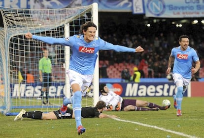 Cavani celebra su gol ante el Chelsea