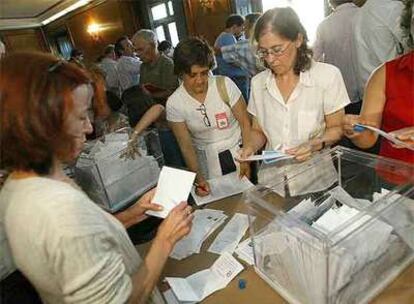 Recuento del voto emigrante en la Audiencia Provincial de Pontevedra durante las últimas elecciones autonómicas.