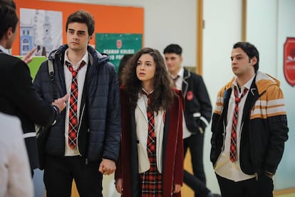 Serie turca Hermanos, emitida en Antena 3