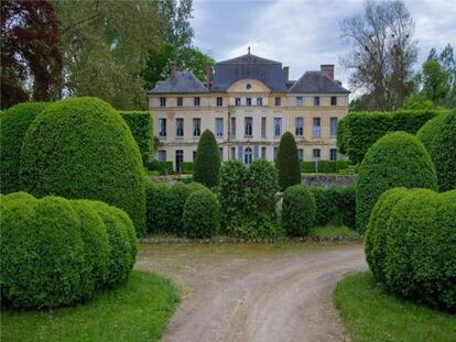 Fotograf&iacute;a del castillo de Catherine Deneuve publicada en el anuncio de la inmobiliaria.