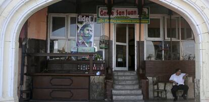 Retrato de Fidel Castro en un restaurante de La Habana.