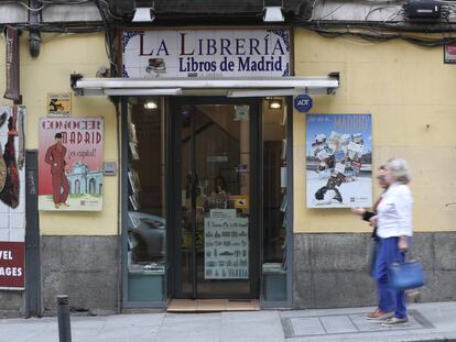 Fachada de la tienda de libros y editoral La Librería, en la calle Mayor. 