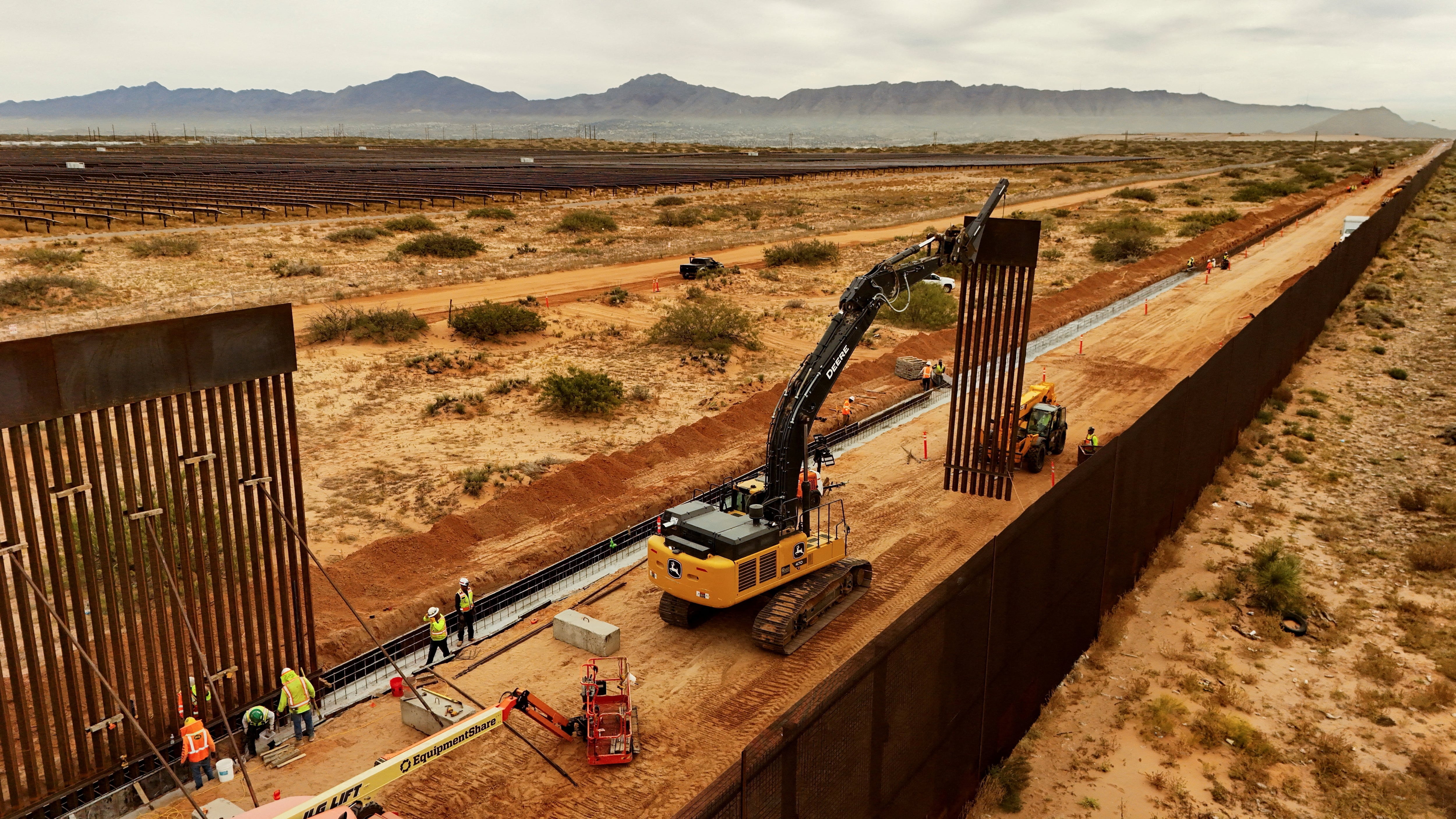 Estados Unidos daña una zona arqueológica milenaria con explosivos para la construcción del muro fronterizo