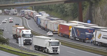 Retenciones en la frontera de Biriatou, en sentido Francia.