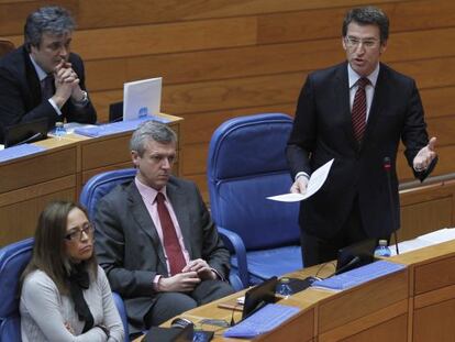 Feijóo promete "seguir trabajando" por una entidad "solvente y gallega"