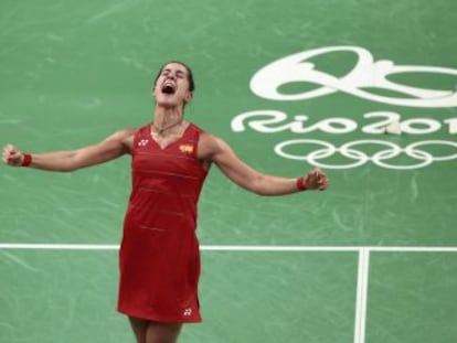 La española vence a la india Sindhu y se convierte en la primera mujer nacida en Occidente en ganar el título individual de campeona olímpica