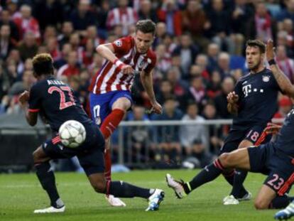 El canterano da ventaja a los de Simeone. El equipo alemán reaccionó en el segundo tiempo