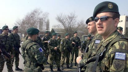 Soldados del contingente europeo en Macedonia, en 2003.