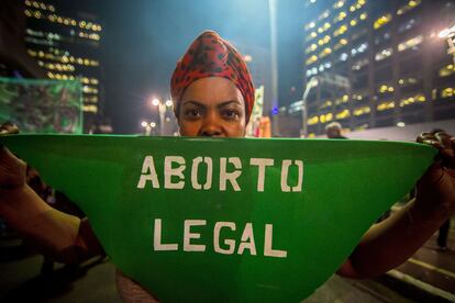 Manifestación a favor del aborto en las calles de São Paulo, en 2018.