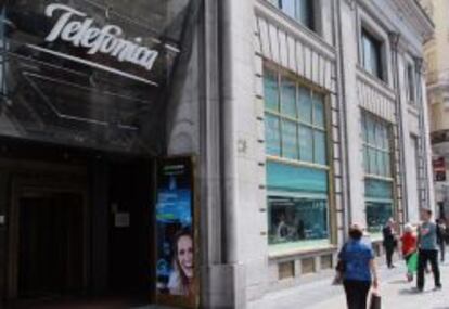 Tienda de Telef&oacute;nica en Gran V&iacute;a, en Madrid.