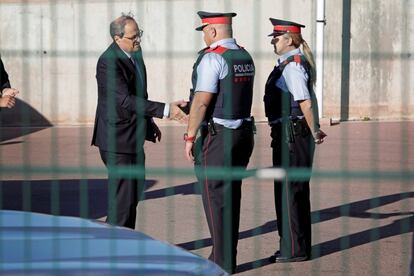 El presidente de la Generalitat, Quim Torra, a su llegada al centro penitenciario de Lledoners donde este martes visita a los líderes independentistas condenados por el Tribunal Supremo. 