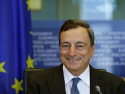 Mario Draghi, presidente del BCE, durante su comparecencia hoy en el Parlamento Europeo