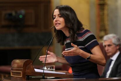 Inés Arrimadas, durante el pleno extraordinario en el Congreso para tratar la gestión del 'Open Arms'.