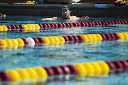 Phelps entrenándose en la Universidad de Arizona