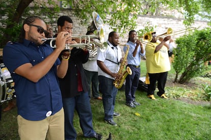 Una banda de jazz puso ritmo a la velada.