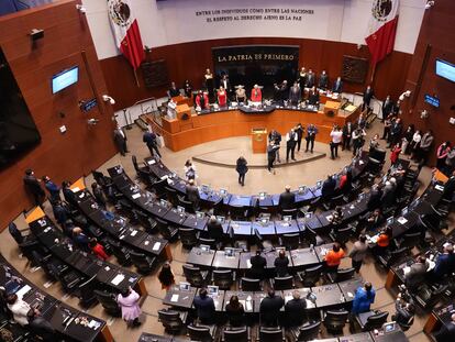 Vista panorámica del Senado de la República durante una sesión ordinaria, en Ciudad de México, en una imagen de archivo.