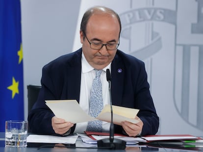 El ministro de Cultura, Miquel Iceta, durante la rueda de prensa ofrecida tras la reunión del Consejo de Ministros, este martes en el Palacio de la Moncloa.