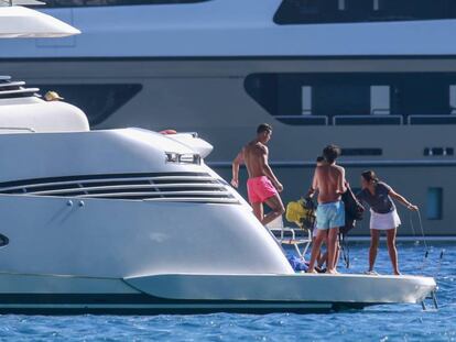 Cristiano (in pink shorts) in Ibiza.