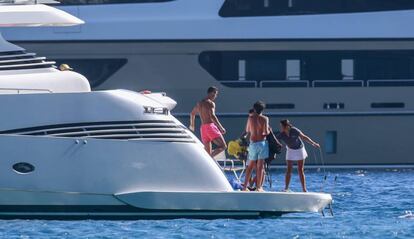 Cristiano (in pink shorts) in Ibiza.