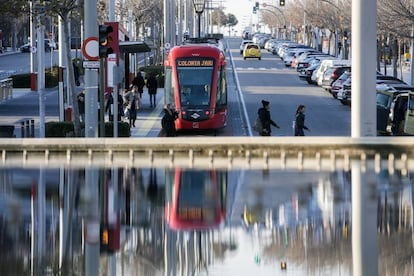Metro Ligero a su paso por Boadilla del Monte.