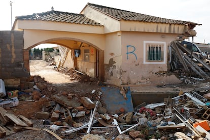 Destrozos en viviendas ocasionados por la dana en Torrent, en una imagen de este miércoles.
