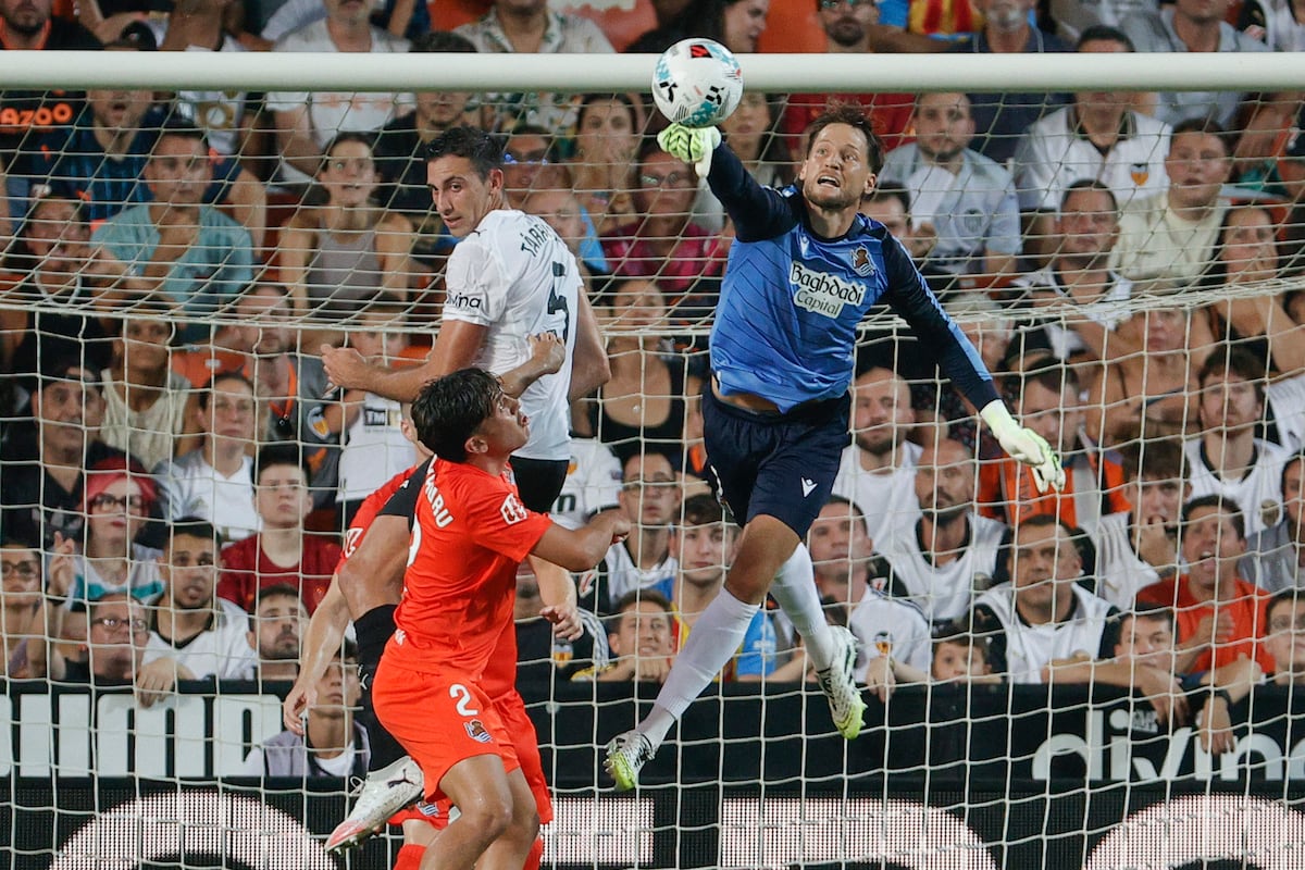 Valencia y Real se reparten los puntos en una noche pesada y sin rodaje