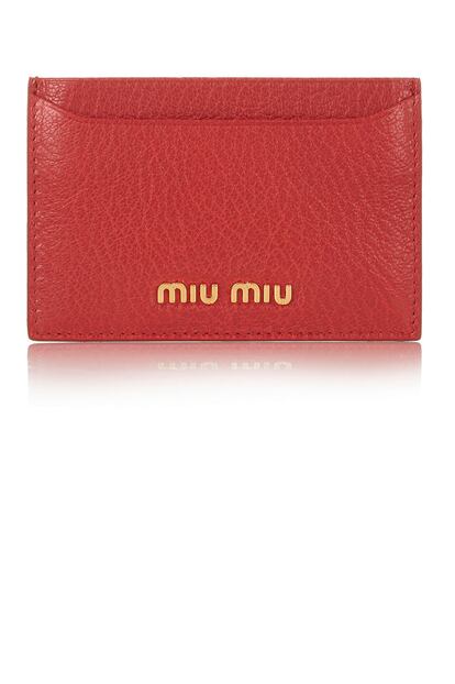 Tarjetero de Miu Miu (125 euros).