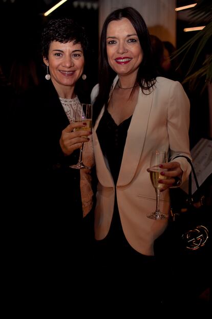 Rosa María Colomer, directora de marketing, junto a Marta Laguada, presidenta, ambas de Ainhoa Cosmetics.