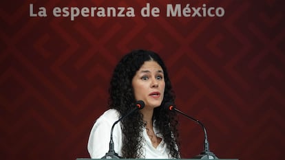 Luisa María Alcalde en conferencia de prensa sobre los resultados electorales, el 1 de junio de 2025.