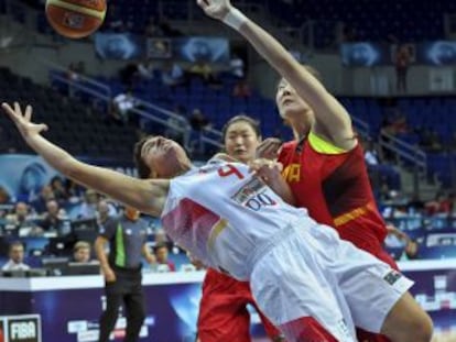 Laura Nicholls, en un momento del partido contra China.