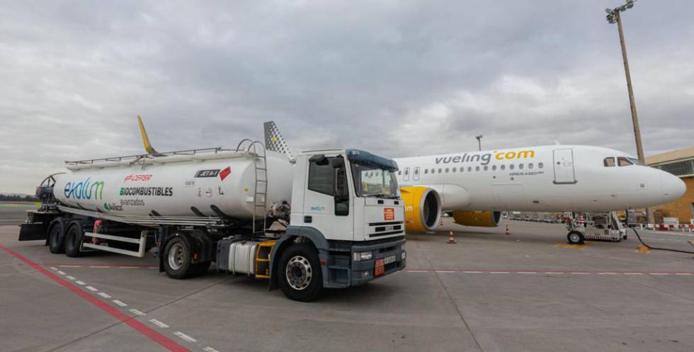 Goldman prevé que Europa se quede sin reservas de combustible para avión a fin de año si Ormuz no abre en junio