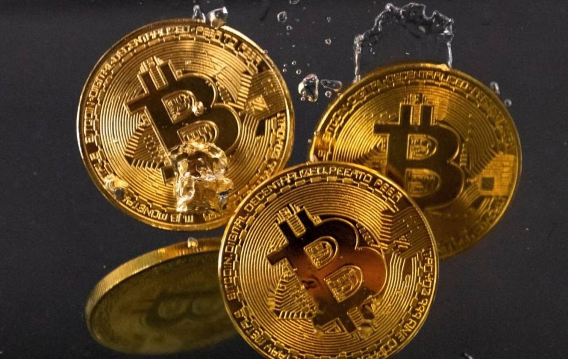 Por qué el bitcóin ha caído un 70% desde máximos y por qué puede seguir a  la baja | Mercados Financieros | Cinco Días