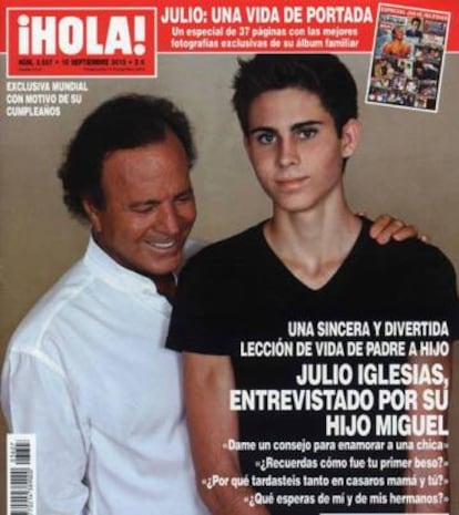 Julio Iglesias y su hijo Miguel, en la portada de la revista '¡Hola!' en 2013.