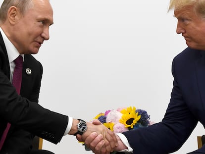 Donald Trump y Vladímir Putin, en una foto de archivo de 2019.