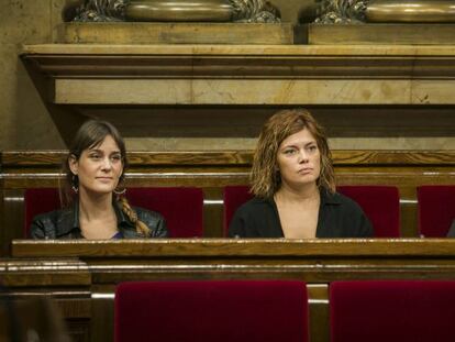 De izquierda a derecha, Jessica Albiach, Elisenda Alamany y Marta Rivas.