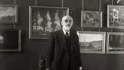 Ricardo Baroja en una exposición celebrada en el Museo San Telmo en 1938.